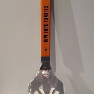 New York Yankees MLB Sportula Spatula  Classic Series Grill BRAND NEW